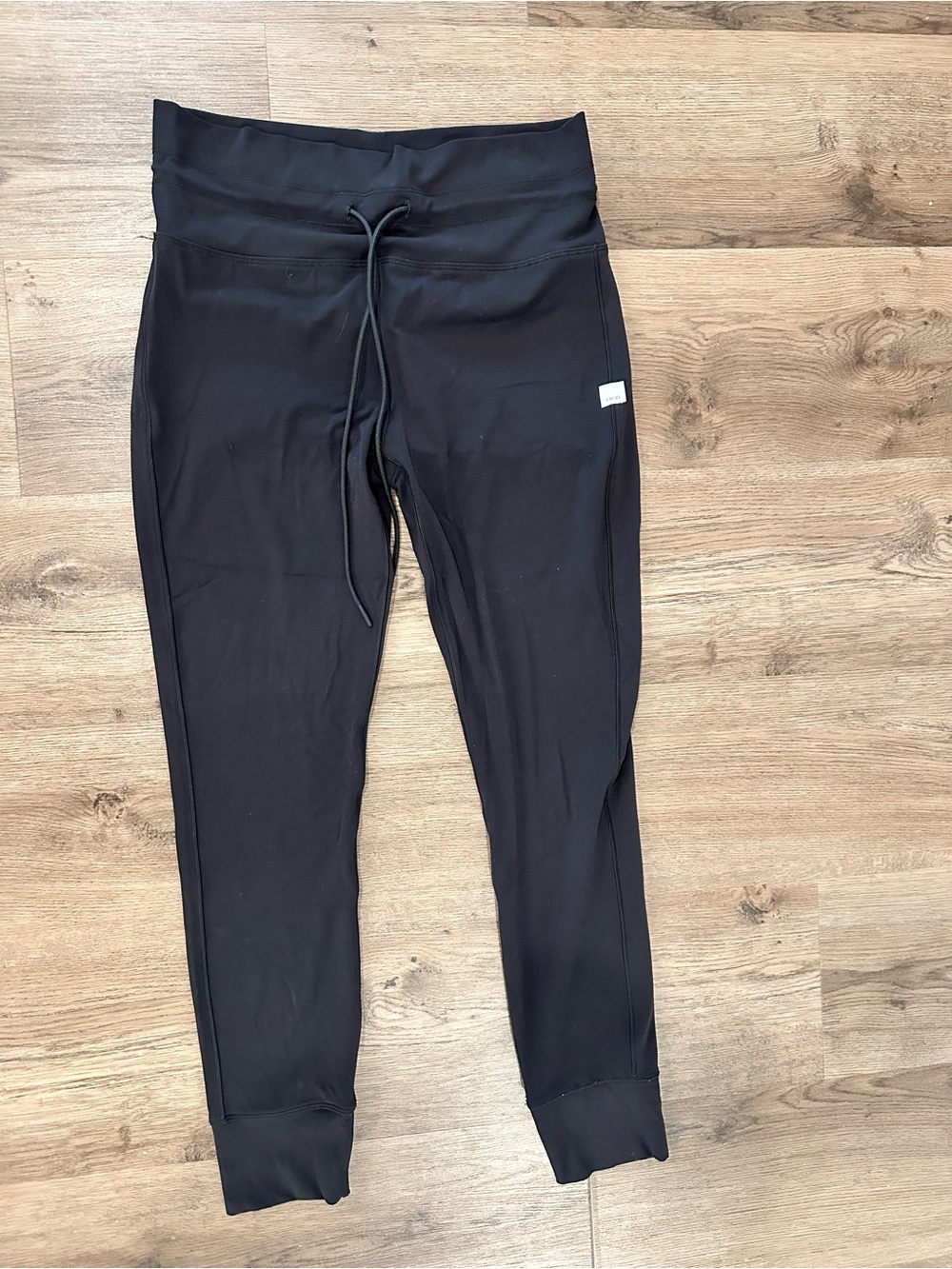 Vuori Black High-Waist Drawstring Leggings